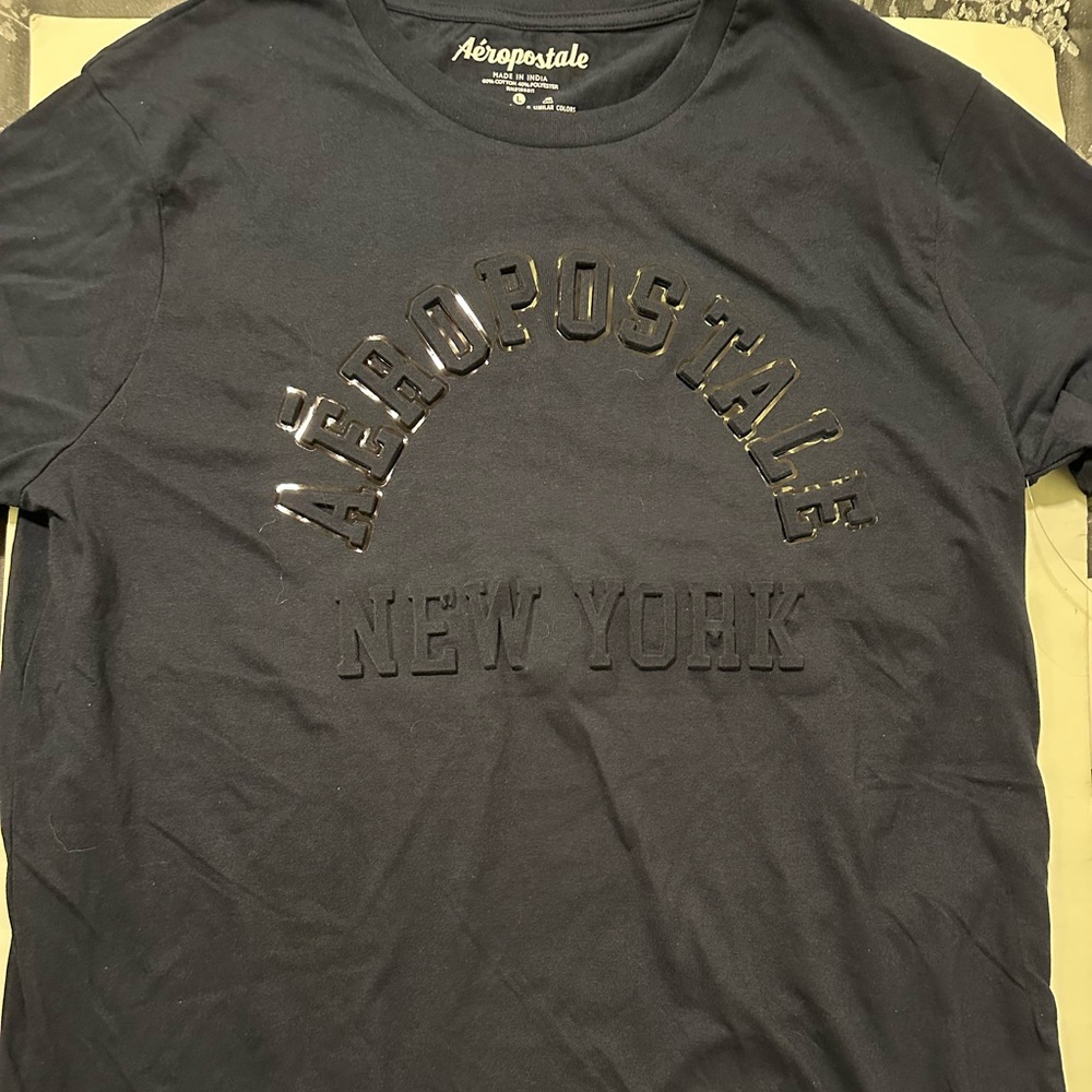 Men’s Aéropostale Tee Size L